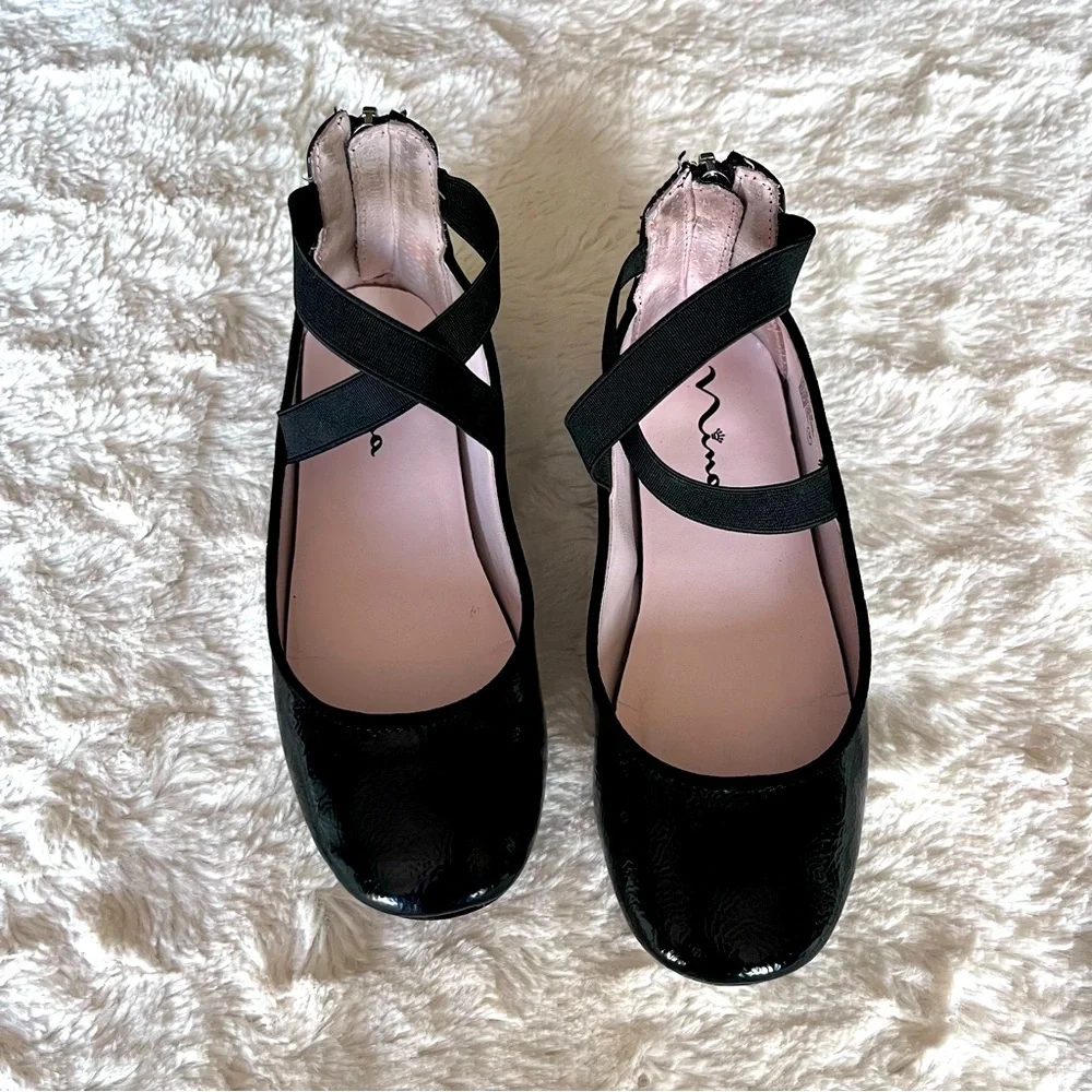 Black patent leather Nina shoes with elastic straps & zip backs. size 12